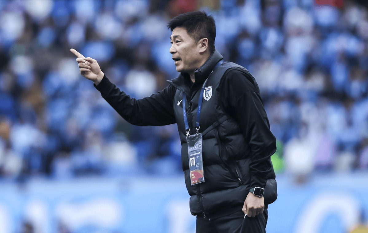 壹号-加时末段体能课后，辽宁本钢主帅复盘备战全明星赛，气氛紧张，轮换策略成焦点(cba辽宁本钢十佳球)