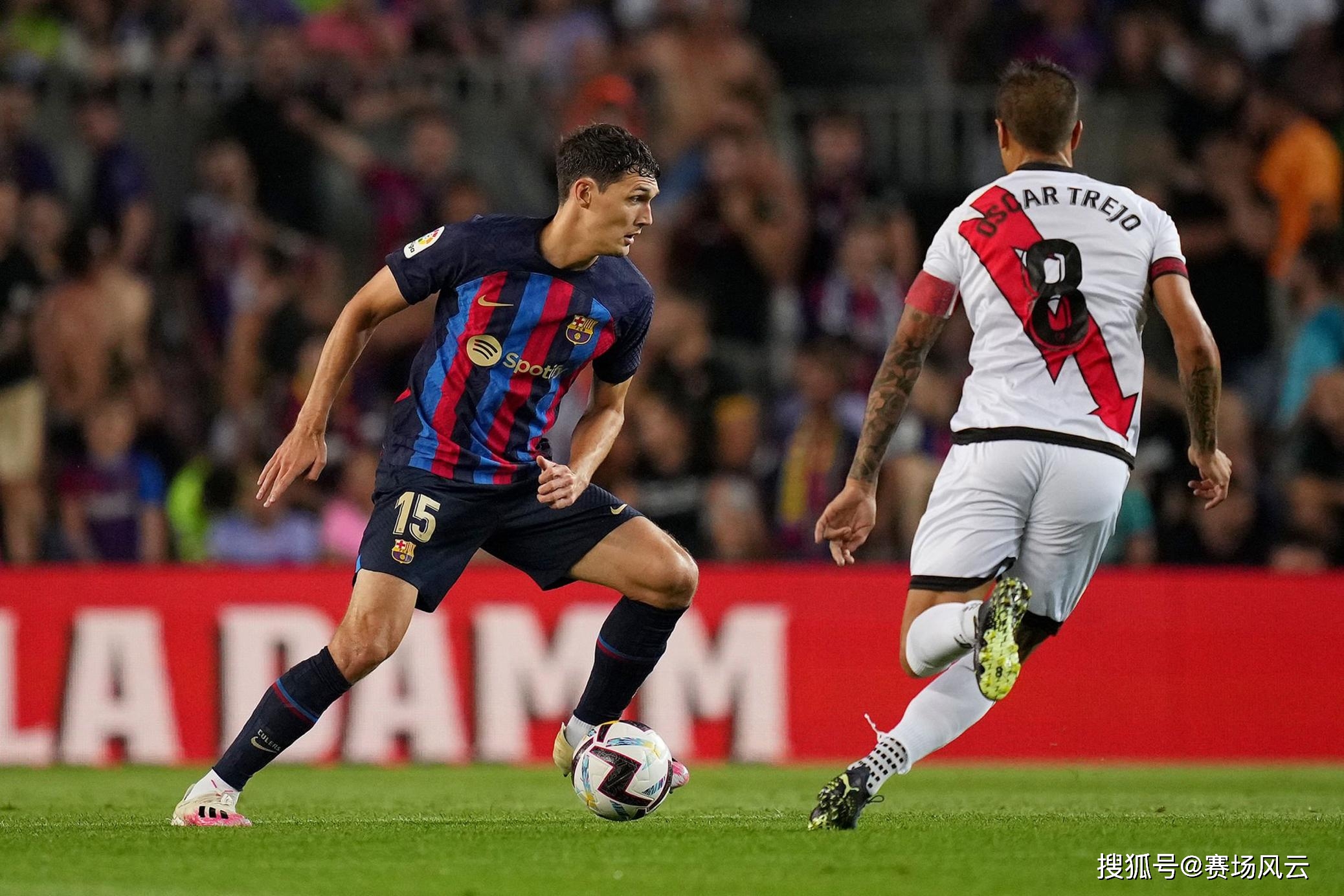 壹号-莱万多夫斯基爆冷击败TES，绝杀引爆全场！的简单介绍