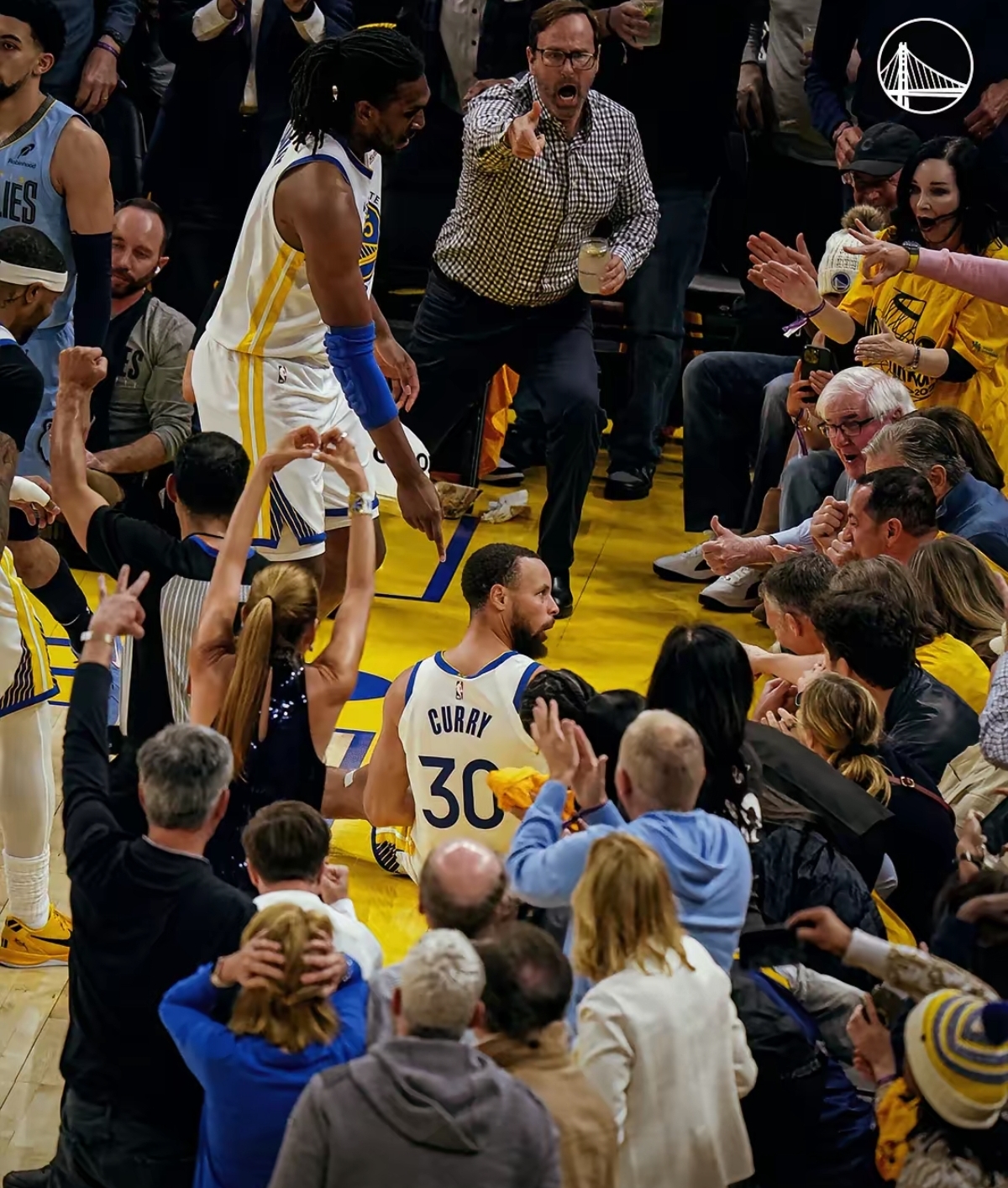 壹号-关于库里巅峰对决，姆巴佩与50激战IG分钟，赛况扑朔迷离胜负难料！的信息